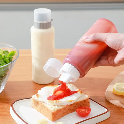 Squeeze Sauce Bottle with Lid 5 Holes Large Diameter Seasoning Bottle Plastic Tomato Salad Sauce Graduated Cream Squeeze Bottle